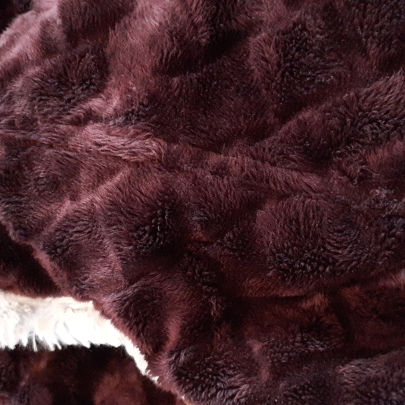 Wooly bully wear reversible vest. Size small - Picture 7 of 7